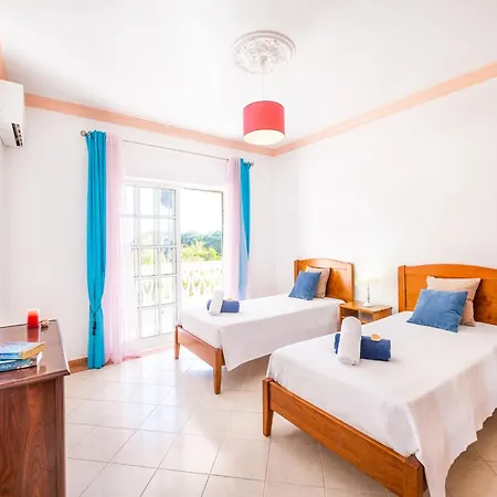 Villa Villa In Albufeira Near Pescadores Beach
